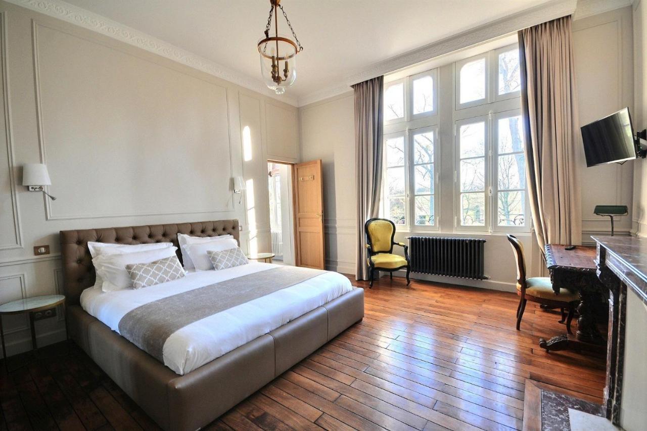 Chateau De La Bribourdiere Putot-en-Auge Bagian luar foto